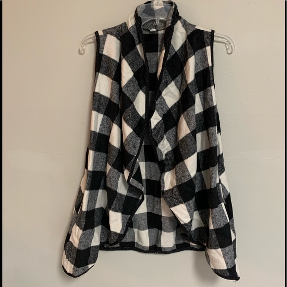 💗 1 Left 💗NWOT Leo Rosi Buffalo Plaid Vest Black - Picture 3 of 4